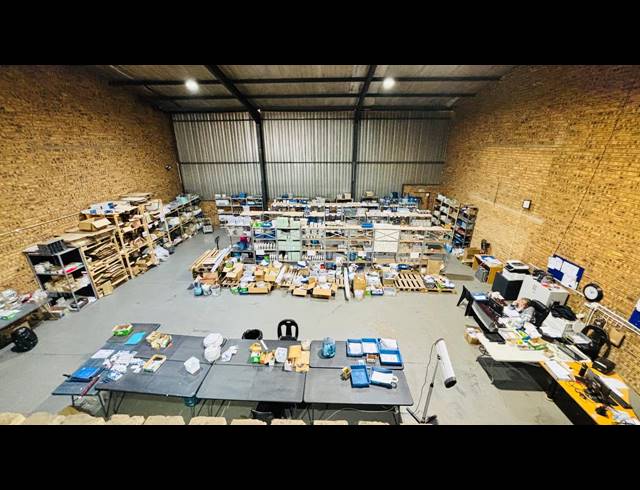 360M² WAREHOUSE TO LET IN CHAMDOR